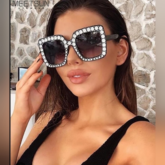 ROYAL GIRL Elton Square Rhinestone Sunglasses Oversized Diamond Bling Bling Used - Picture 5 of 5